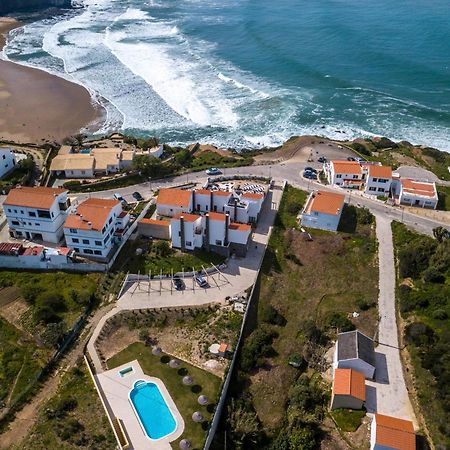 Falesias Da Arrifana Praia da Arrifana Bagian luar foto